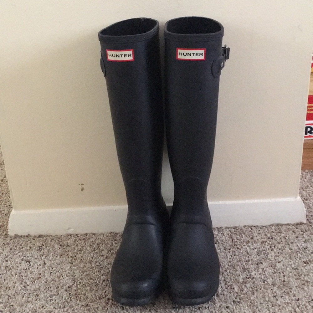 Hunter Boots, size 8, tall, matte black